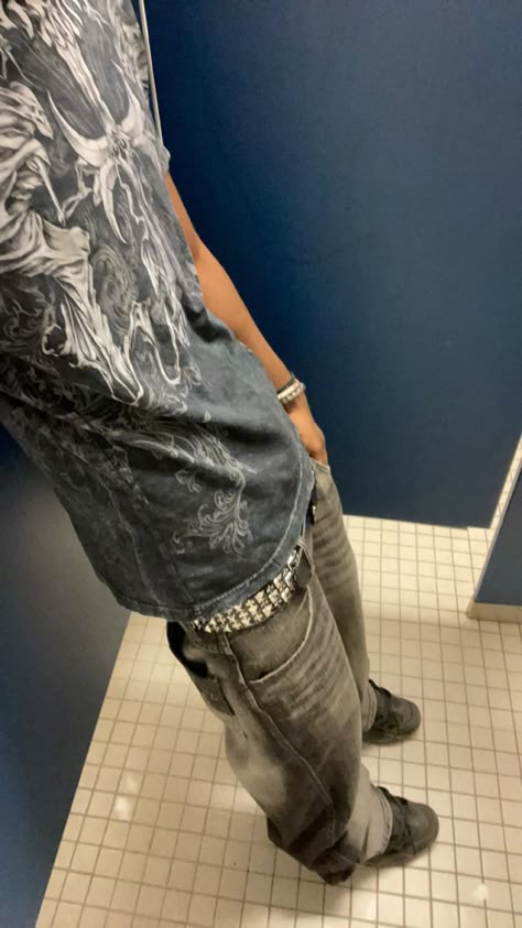 Affliction Outfits Men, Affliction Outfits, Aura Clothing, Male Manipulator, Saggin Pants, Baggy Outfit Ideas, Polo Shirt Outfits, Baggy Clothes, Mens Outfit Inspiration