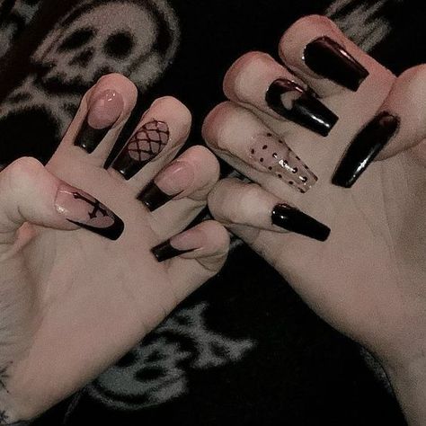 Gothic Nails, Anime Nails, Edgy Nails, Goth Nails, Grunge Nails, Nail Stuff, Soft Nails, Kawaii Nails, Fire Nails