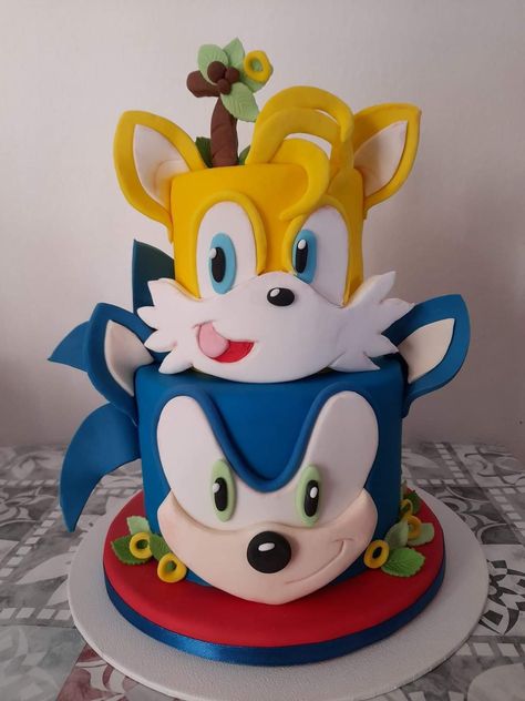 Sonic And Pokemon Cake, Sonic The Hedgehog Birthday Party Cake, Sonic Cakes For Boys, Sonic Cakes, Super Sonic The Hedgehog, Birthday Cale, Sonic Birthday Cake, Isabella Madrigal, Sonic The Hedgehog Cake