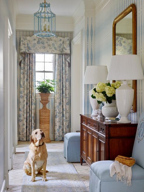 A Joyful 1930s Atlanta Abode by Huff-Dewberry - The Glam Pad Stairway Window, Traditional Interior Design, Enchanted Home, Entry Way Design, Renovation Design, Atlanta Homes, Traditional Interior, Historic Home, Home Renovation