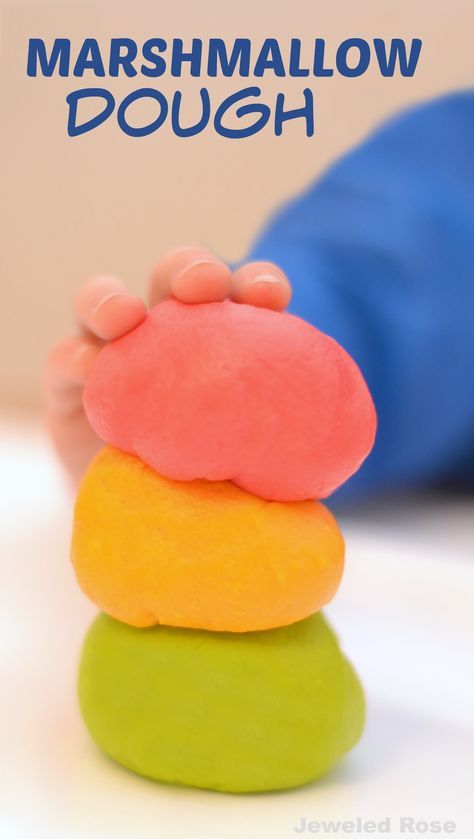 Play dough made from marshmallows - now that's just too fun! I can only imagine how this feels! {Taste-safe & ready in minutes!} Clay Recipe For Kids, Rock Candy Experiment, Modeling Clay Recipe, Candy Experiments, Play Dough Recipes, Clay Recipe, Recipe For Kids, Homemade Clay, Sensory Ideas