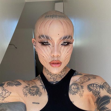 Experimental Makeup, Scar Makeup, Make Up Halloween, Futuristic Makeup, Makeup Cute, Face Paint Makeup, Face Art Makeup, Rave Makeup, Cool Makeup Looks