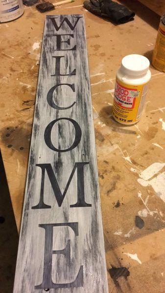 Welcome Wood Sign, Welcome Signs Front Door, Wooden Signs Diy, Door Signs Diy, Wooden Welcome Signs, Front Porch Signs, Porch Welcome Sign, Signs Diy, Diy Wood Signs