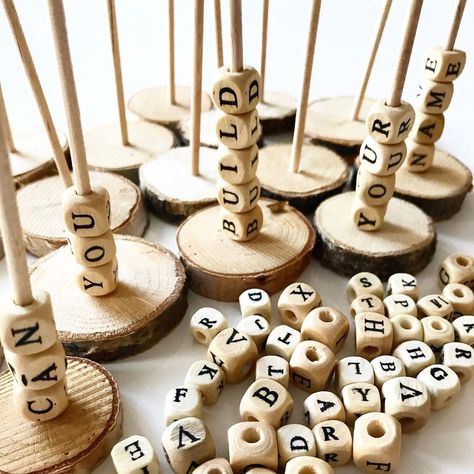 Creative Minds 🇨🇦 on Instagram: “Building words is always fun! Can you build your name? #creativeminds #kindergarten #looseparts #reggio #reggioinspired #naturalmaterials…” Name Provocations Kindergarten, Open Ended Literacy Centers Kindergarten, Reggio Literacy Provocations, Reggio Literacy, Reggio Emilia Activities, Classroom Names, Kindergarten Name Activities, Walker Learning, Prek Literacy