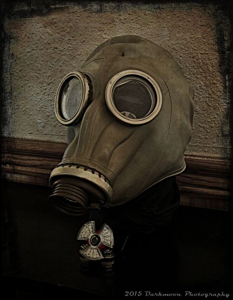 A little art project I built that I call The Cold War. The radiation lamp actually lights up and flashes underneath. An old cold war gas mask that I picked up somewhere! Old Gas Mask, Apocalypse Clothing, Plague Mask, Horror Masks, Gas Mask, Anatomy Reference, Art Projects, Mask, Art