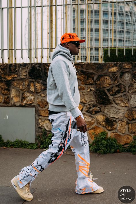 Virgil Abloh Style, Virgil Abloh Fashion, Celebrity Sneakers, Air Force 1 Outfit, 2020 Street Style, Rapper Outfits, Reportage Photography, Black Men Street Fashion, Men Street Fashion