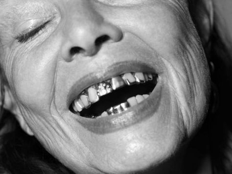 Michèle Lamy's gold and diamond teeth Rick Owens Wife, Michelle Lamy, Scarlett Rouge, Michele Lamy, Ideal Beauty, Gold Teeth, Witchy Woman, Film Producer, Rick Owens