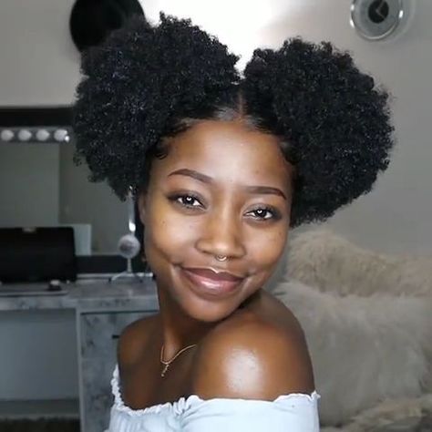 Afro Puffs, Cabello Afro Natural, 4c Natural Hair, Pelo Afro, Afro Puff, Natural Hair Styles Easy, Penteado Cabelo Curto, Natural Hair Inspiration, Natural Hair Tips