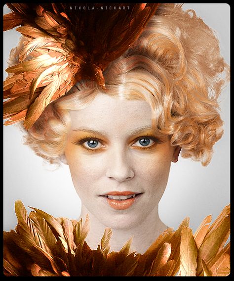 Effie T. Hunger Games Makeup, Hunger Games Effie, Hunger Games Capitol, Capitol Couture, Hunger Games Fashion, Effie Trinket, Hunger Games 3, Hunger Games Series, Elizabeth Banks