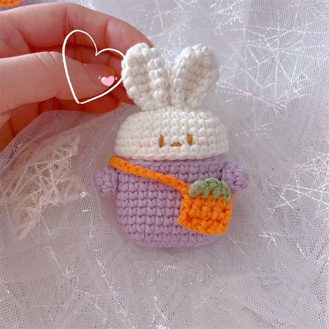 Airpods Crochet Case, Airpods Case Crochet, Crochet Airpods Case, Crochet Airpods, Handkerchief Crafts, Faith Crafts, Rabbit Crochet, Crochet Case, Crochet Hair Clips