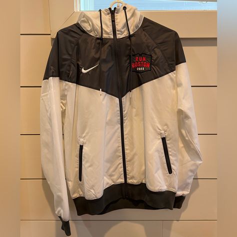 Nwt Windrunner Jacket Size Small Exclusive Stylewasn’t Widely Available For Purchase Boston 2023, Nike Rain Jacket, Green Windbreaker, Nike Windbreaker Jacket, Vintage Nike Windbreaker, Mens Rain Jacket, Mens 90s, Windrunner Jacket, Mens Black Jacket