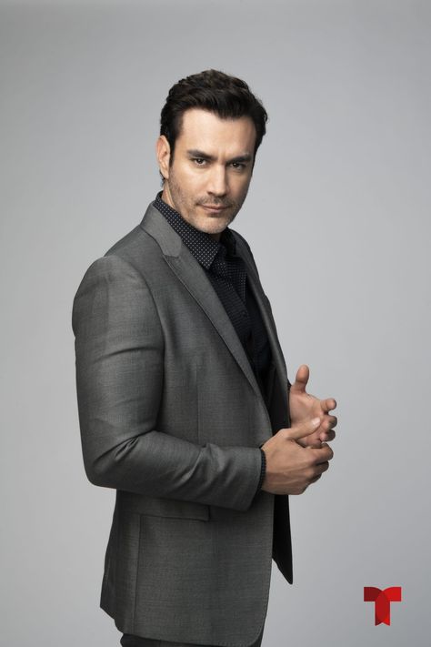 Quién es quién en la segunda temporada de <em>La doña </em> Carlos Ponce, Latin Fashion, David Zepeda, Famous People, Actors & Actresses, The Man, Tv Shows, Actresses, Actors