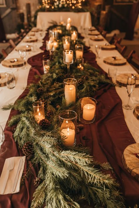 Burgandy Theme Wedding, Christmas Wedding Rustic, Wedding Theme Ideas Winter, Boho Christmas Wedding Decor, Wedding In December Ideas, Late Fall Early Winter Wedding, Winter Wedding Dinner Ideas, Rustic Maroon Wedding Decor, Wedding Ideas Christmas Winter