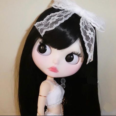 Doll Aesthetic, Pfp Ideas, Angel Doll, Eye Makeup Art, Baddie Makeup, New Dolls, Pretty Dolls, Blythe Doll, Just Girly Things