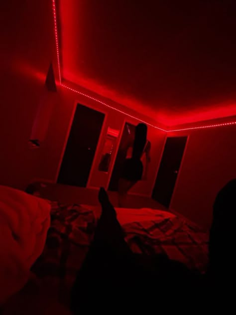 Couple Bedroom Picture Ideas, Couple Watching Movie Aesthetic, Red Led Lights Selfie, Guy Bedroom Aesthetic, Couple Watching Movie, Red Lights Bedroom, Sneaky Link Pictures, Tupac Pictures, Mood With Bae