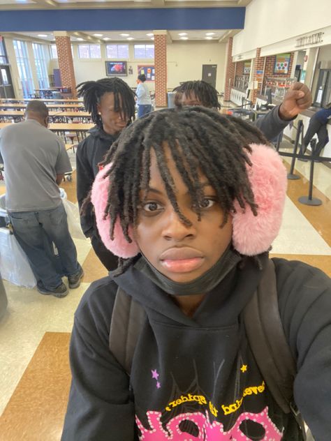 Cute Dreadheads With Braces, Sgpwes Rapper, Sgpwes Pfp, Aesthetic Bee, Dreads Short Hair, Dreads Girl, Best Friends Aesthetic, Aura Colors, Dreadlock Hairstyles