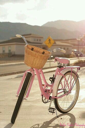 . Bike Paint Ideas, Pink Beach Cruiser, Cruiser Bike Accessories, Schwinn Cruiser, Bike With Basket, Beach Cruisers, Cruiser Bikes, Pink Bicycle, Beach Cruiser Bike