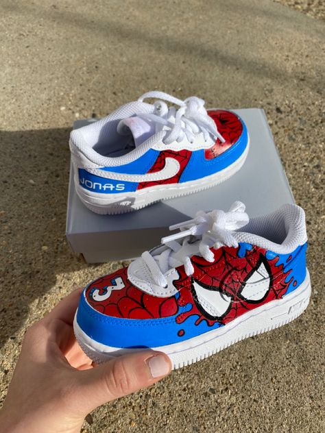 Custom Shoes Kids, Kids Custom Shoes, Tenis Air, Custom Baby Shoes, Tenis Air Force, Shoes For Toddlers, Baby Spiderman, Custom Sneakers Diy, Air Force 1 Shoes