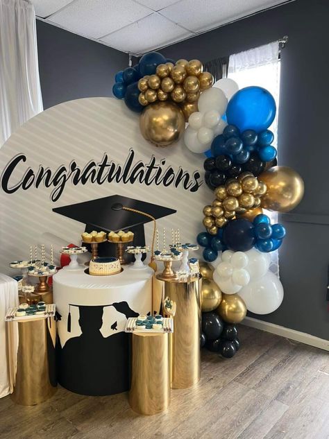 Habesha Graduation, Candy Table Ideas, Graduation Party Colors, Graduation Candy Table, Graduation Candy Buffet, Graduation Party Pictures, High School Graduation Party Decorations, Graduation Party Backdrops, Graduation Party Table