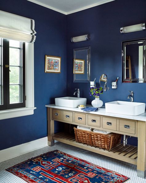 Royal Blue Bathrooms, Dark Blue Bathroom, Blue Bathroom Paint, Blue Bathroom Ideas, Small Bathroom Paint Colors, Blue Bathroom Walls, Dark Blue Bathrooms, Best Bathroom Paint Colors, Blue Bathrooms Designs