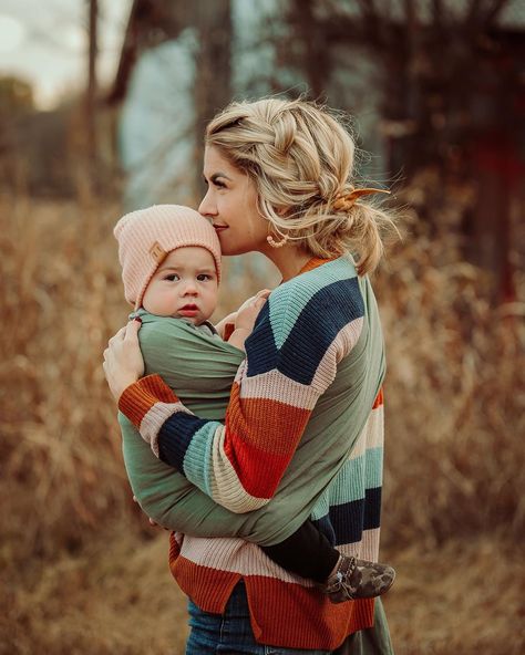 amber on Instagram: “still fits in the sling, so he’s basically a 30 pound newborn #denial” Mama Outfits, Son Pictures, Mommy Son, Summer Family Pictures, Family Photoshoots, Summer Family Photos, Bead Hoop Earrings, Ideal Life, Career Inspiration