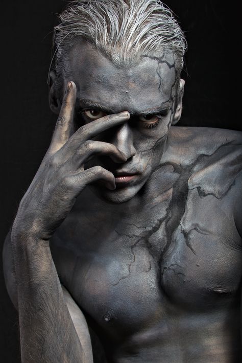 statues marble man stone body paint thailand makeup see more http://enjoy-makeup.weebly.com/ Stone Makeup Look, Percy Jackson Costume, Thailand Makeup, Marble Makeup, Makeup And Hairstyle, Skin Paint, Turn To Stone, Halloween Makeup Inspiration, Male Makeup