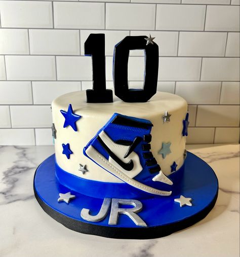 Jordan Shoe Cake, Man Cakes, Jordan Shoe, Shoe Cake, Cakes For Men, Jordan Shoes, Jordan, Cake, 10 Things