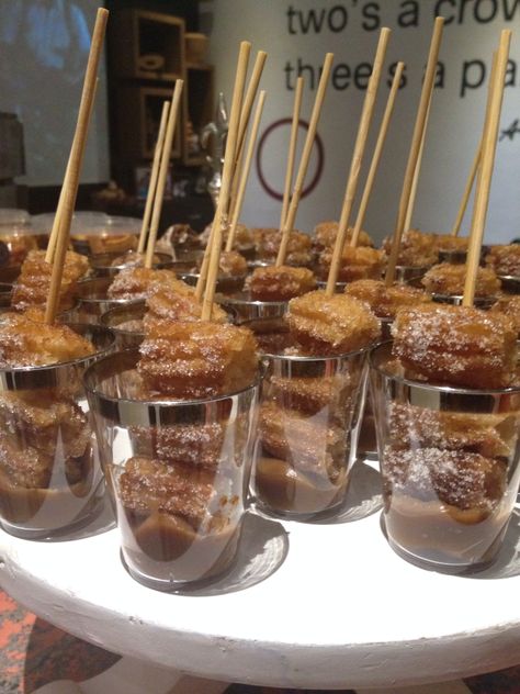 Churros In A Cup, Churros For Party, Churros Dessert Table, Churro Display Dessert Tables, Churro Stand Ideas, Churros Display, Churro Shapes, Churros Cup, Churro Bar Wedding