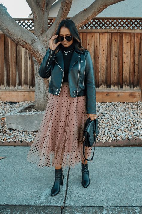 Do’s & Dont’s of Wearing Midi Skirts with Ankle Boots & Styling Ideas Midi Cocktail Dress With Boots, Bootie Skirt Outfit, Midi Dress Ankle Boots Outfit, Fall Dresses With Boots Ankle Booties Maxi, Tea Length Dress With Boots, Flat Boots Dress Outfit, Long Skirts Boots Outfit, Midi Skirt Ankle Boots Outfit, Shoes Midi Skirt