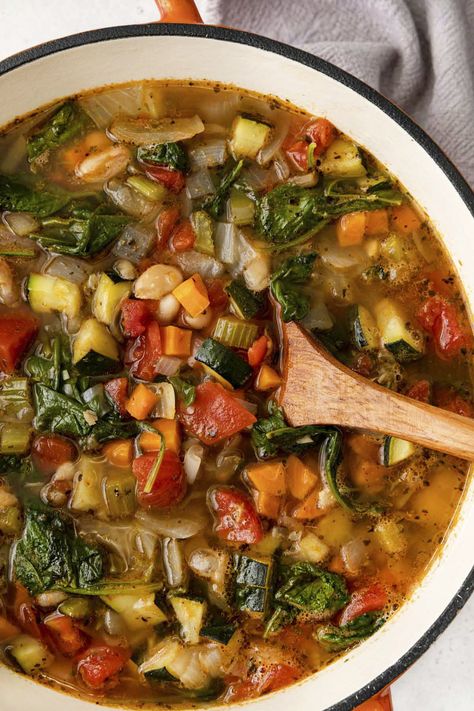 Tuscan Vegetable Soup Recipe, Tuscan Vegetable Soup, Vegetable Recipes Dinner, Italian Vegetable Soup, Bean And Vegetable Soup, Vegetable Soup Healthy, Vegetable Soup With Chicken, Italian Soup, Vegetable Soup Recipes