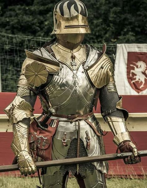 Gothic Suit, Suit Of Armour, 15th Century Armor, Armor Drawing, Costume Armour, Century Armor, Armor Clothing, Ancient Armor, Historical Armor