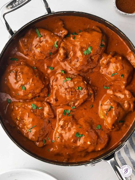 Russian Dinner Recipes, Russian Dinner, Paprika Chicken Thighs, Chicken Paprikash Recipe, Hungarian Chicken Paprikash, Paprikash Recipe, Hungarian Mushroom Soup, Egg Noodle Recipes, Hungarian Paprika