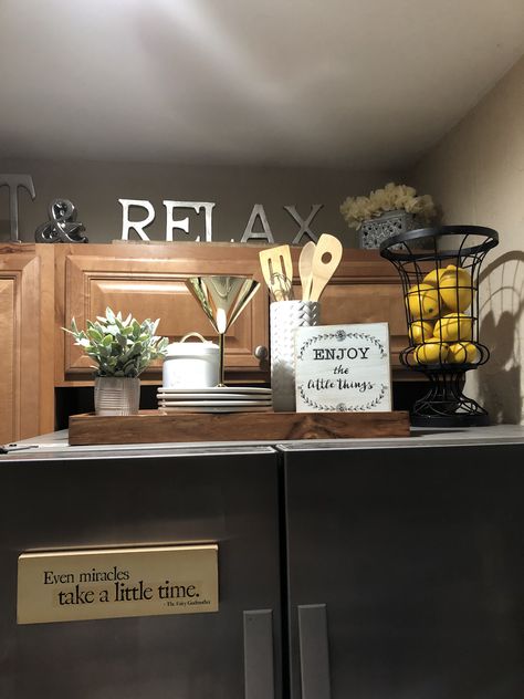 Above fridge decor ..... love Fridge At The End Of Kitchen, Over The Refrigerator Decor Ideas, Refrigerator Decoration Top Of, Decor For Top Of Refrigerator, Top Fridge Decor, Refrigerator Top Decor Ideas, Decor On Top Of Fridge, On Top Of Fridge Decor, What To Put On Top Of Fridge