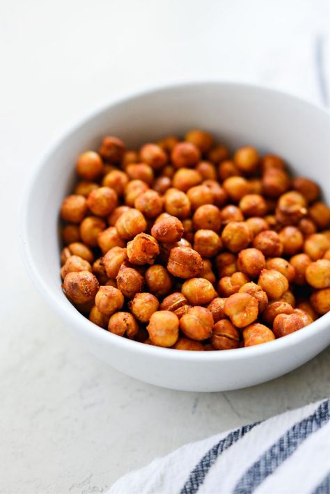 Air Fryer Buffalo Chickpeas Buffalo Chickpeas Air Fryer, Buffalo Chickpeas, Ranch Chickpeas, Buffalo Ranch, Healthy Eating Snacks, Pea Recipes, Mediterranean Food, Chickpea Recipes, Eat Better