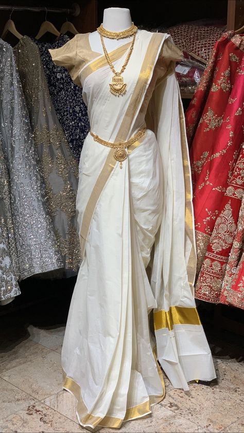 Bride Sari, Trisha Saree, White And Gold Saree, Kerala Cotton Saree, White Saree Blouse, Tamil Saree, Brown Clothes, Indian Dress Up, Kasavu Saree