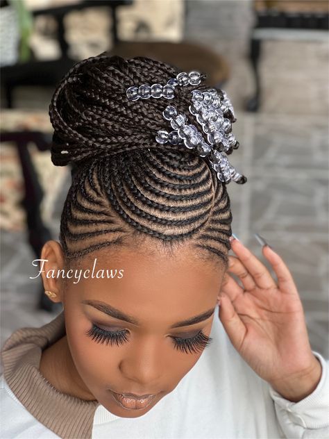 Latest Hair Braids Styles 2022, Braided Cornrow Hairstyles With Beads, Ghanian Braids Cornrows, Cornrow With Natural Hair, Carrot Hairstyles For Black Women, Natural Braided Hairstyles With Beads, Cornrow Braids Updo, Updo Cornrow Hairstyles, Conrow Ponytails