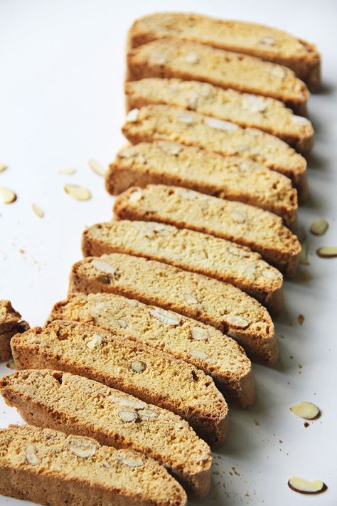 Vanilla Almond Biscotti Recipe, Best Biscotti Recipe, Easy Biscotti Recipe, Almond Biscotti Recipe, Almond Biscotti, Biscotti Cookies, Biscotti Recipe, Italian Cookies, Almond Cookies