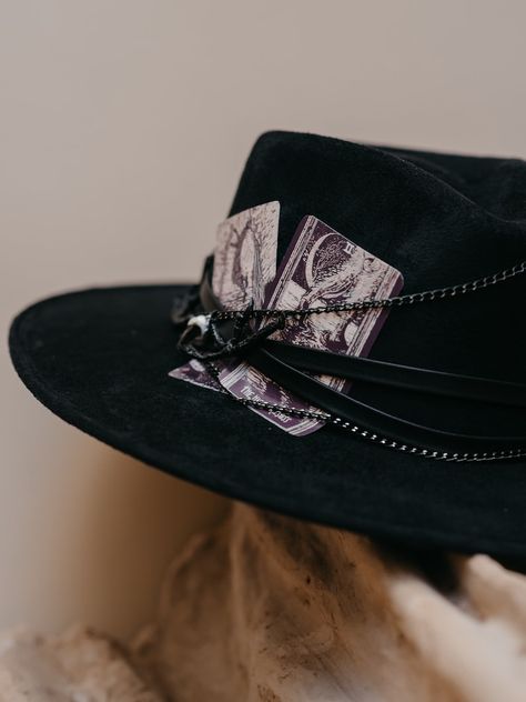 Goth Hats, Stevie Nicks Concert, Stray Dog Designs, Cowboy Hat Styles, Custom Cowboy Hats, Glitzy Glam, Random Products, Glam Boho, Interesting Outfits