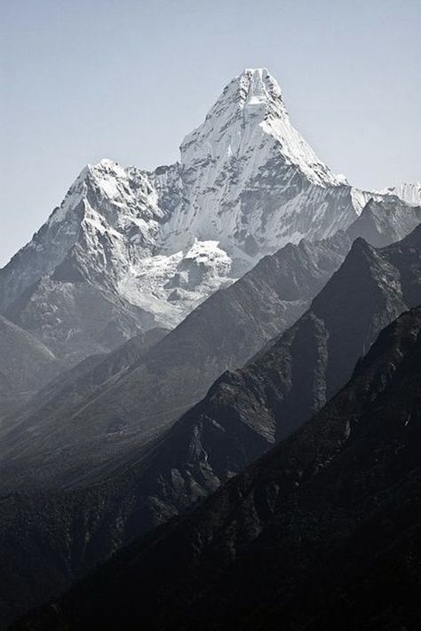 Ama Dablam, Nepal Ama Dablam, Trip To Colombia, Pictures Blue, Mountain Landscape Photography, Scenery Photos, Camping Photography, Beautiful Landscape Photography, Mountain Wallpaper, Snowy Mountains