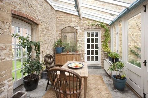 Farmhouse With Sunroom, Stone Cottage Homes, Curling Stone, English Farmhouse, Stone Farmhouse, Stone Cottages, English Country Decor, Cottage Inspiration, Cottage Exterior