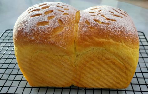 Pumpkin Yeast Bread Recipe, Pumpkin Milk, Country Desserts, Milk Bread Recipe, Easy Recipes For Breakfast, Pumpkin Loaf, Milk Bread, Pumpkin Roll, Cooking Advice