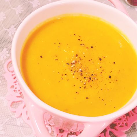 Pumpkin, Sweet Potato, Leek and Coconut Milk Soup Potato And Leak Soup, Recipes With Pumpkin, Pumpkin Sweet Potato, Milk Soup, Beef Tripe, Canning Sweet Potatoes, Sweet Potato Bread, Coconut Milk Soup, Potato Leek