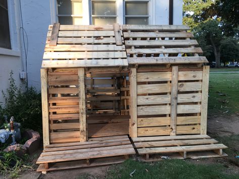 Pallet playhouse Patriotic playhouse DIY playhouse Outdoor fun Clubhouse Pallet Playhouse Pallet project Pallet Playhouse Diy Easy Backyard, Pallet Kids Playhouse, Pallet Clubhouse, Pallet Clubhouse For Kids, Pallet Playhouse Diy Easy, Diy Playhouse Outdoor, Pallet Ideas For Outside, Simple Playhouse, Pallet Projects Decor