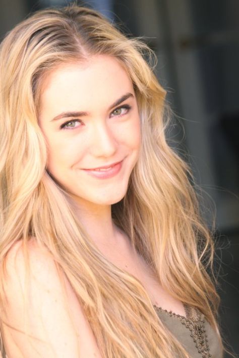 Spencer Locke Spencer Locke, Astrological Chart, Bob Wedding Hairstyles, Jennifer Lynn, Zodiac Signs Meaning, Blonde Actresses, Saoirse Ronan, Sign Meaning, Lovely Eyes