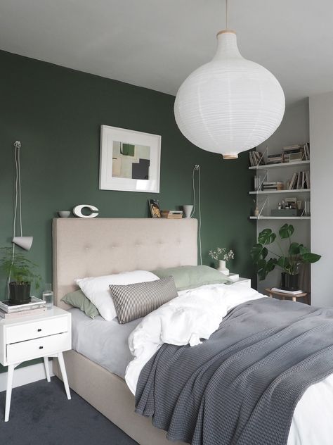 Green Bedroom Walls, Green Bedroom Decor, Green Accent Walls, Natural Bed, Sage Green Bedroom, Bedroom Wall Colors, Green Bedroom, Green Walls, Gray Bedroom