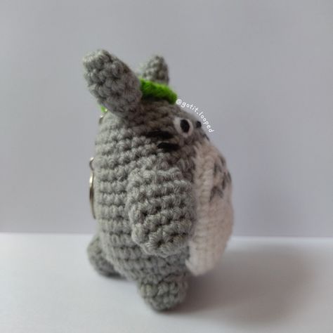 My Neighbor Totoro Crocheted Amigurumi Keychain Totoro Amigurumi, Crochet Studio, Amigurumi Keychain, Crochet Keychain, My Neighbor Totoro, Crochet Ideas, Studio Ghibli, Crochet Clothes, Amigurumi