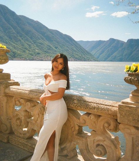 KATELYN BUI on Instagram: “lake como on film” Evening Dresses Casual, Comer See, Italy Pictures, Summer Poses, Italy Summer, Lake Photos, Europe Outfits, Italy Outfits, Instagram Pose