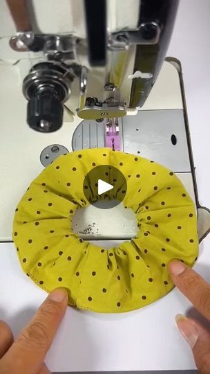 50K views · 476 reactions | Clothing factory clothing sewing daily #sewing #crafts #tailor #foryou #clothes #placket | Sewing Works | Sewing Works · Original audio Dompet Koin Diy, Scrunchies Ideas, Sewing Headbands, Crochet Scrunchies, Diy Hair Scrunchies, Diy Hair Accessories Ribbon, Sewing Machine Projects, Sewing Machine Basics, Sewing Easy Diy