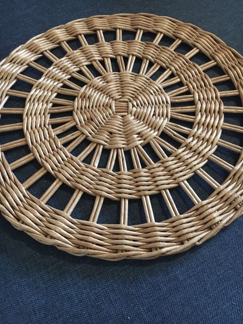 Basket Wall Decor Boho, Bamboo Furniture Diy, Christmas Bridal Shower, Basket Weaving Patterns, Wicker Wall, Wicker Tray, Bohemian Wall Decor, Basket Wall, Basket Wall Decor