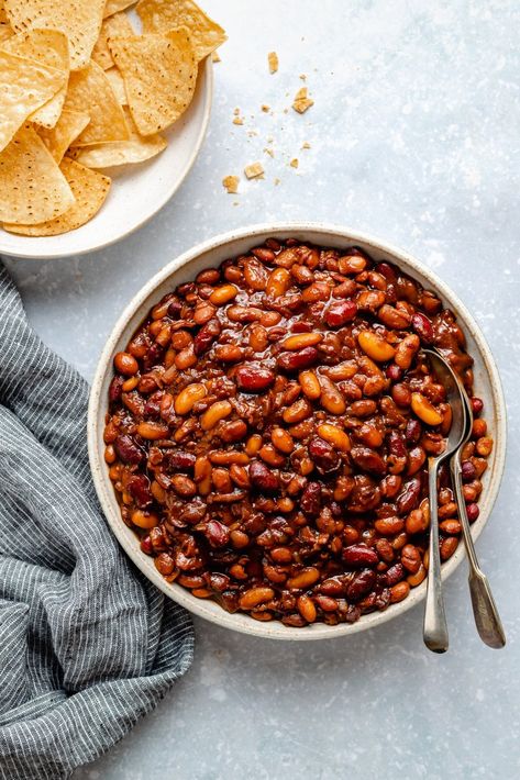 Easy Baked Beans Recipe, Simple Baked Beans Recipe, Vegetarian Baked Beans, Baked Beans Crock Pot, Slow Cooker Baked Beans, Best Baked Beans, Easy Baked Beans, Beans In Crockpot, Baked Beans Recipe